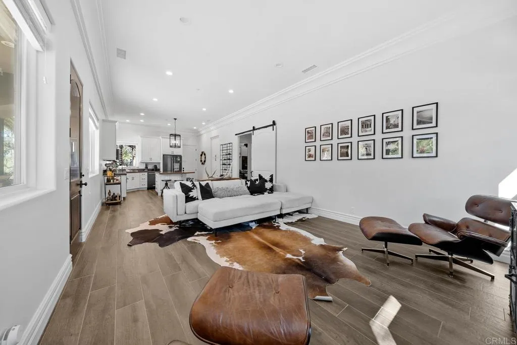 https://cdn.realtyfeed.com/cdn/127/306643495/21a580e5020aacc177b6cc0ef980a04b.webp