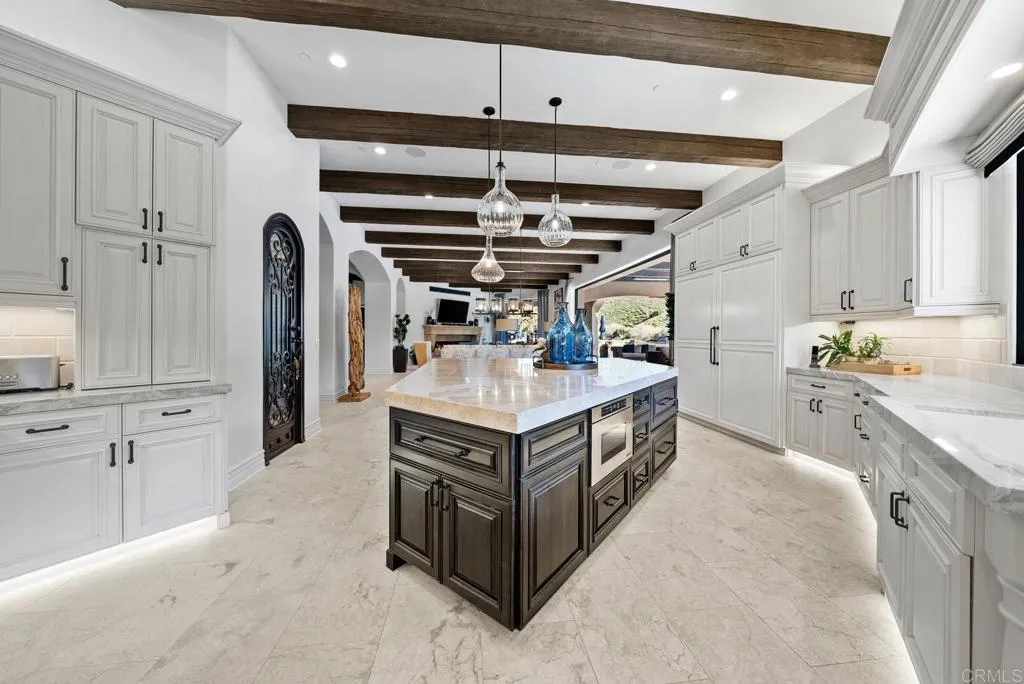 https://cdn.realtyfeed.com/cdn/127/306643495/531d472c5aaaa397d7f0473edc08a90d.webp