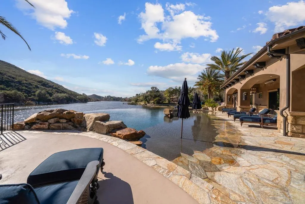 https://cdn.realtyfeed.com/cdn/127/306643495/666643348ce5ef6b33374c5a42c74b0b.webp