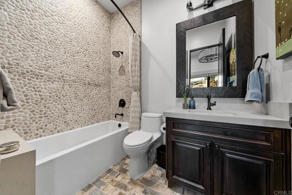 https://cdn.realtyfeed.com/cdn/127/306643495/bf2582f3af22f474e8f6438e32760ae7.webp