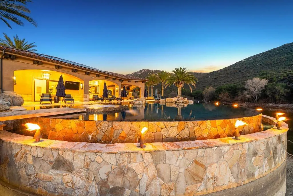 https://cdn.realtyfeed.com/cdn/127/306643495/d29371441fdb60fd2fb35d0606ac7ac3.webp