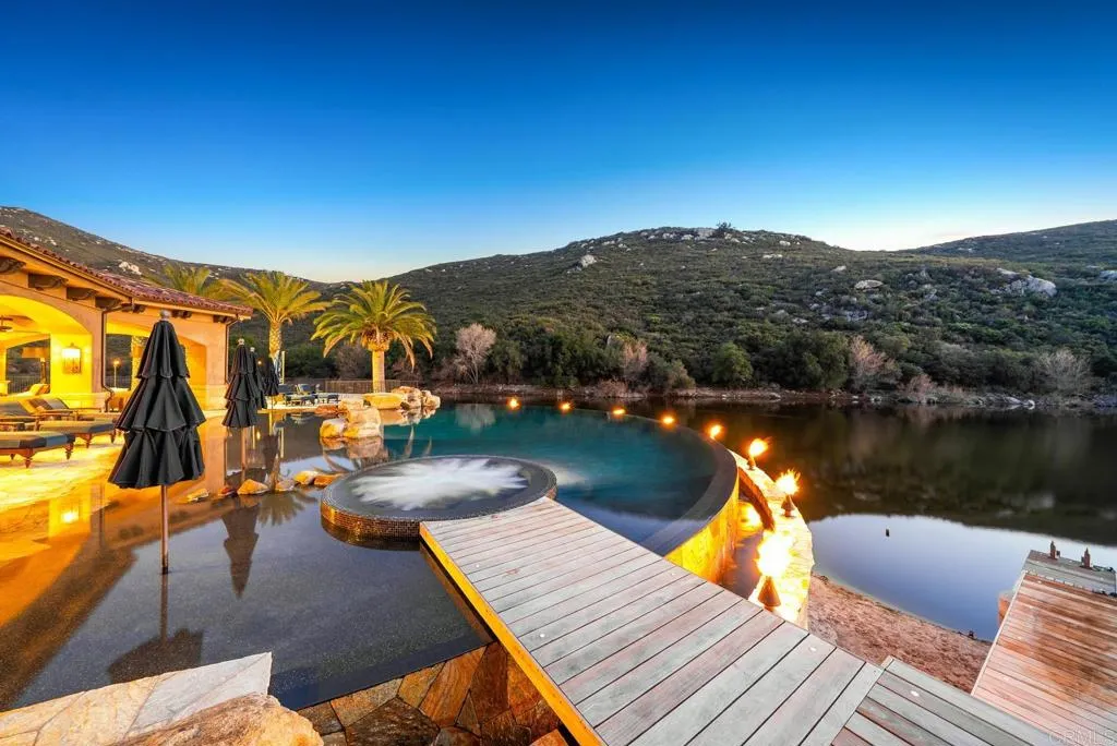 https://cdn.realtyfeed.com/cdn/127/306643495/f5a2840865881aa3ca172043c22a6989.webp