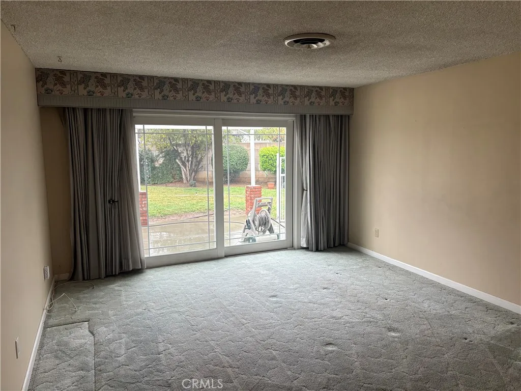 8960 Delano, Riverside, CA 92503 - Photo 5 of 13, Riverside, CA