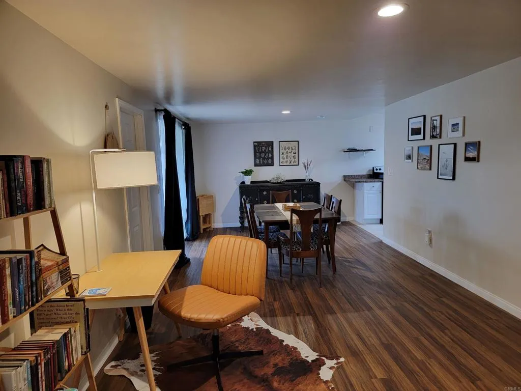 https://cdn.realtyfeed.com/cdn/127/306643557/14660bf3274f0a41e2886320402547e8.webp