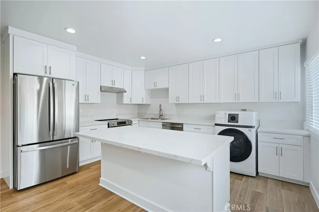 144 11th Unit E, Seal Beach, CA 90740 - Photo 5 of 16, Seal Beach, CA