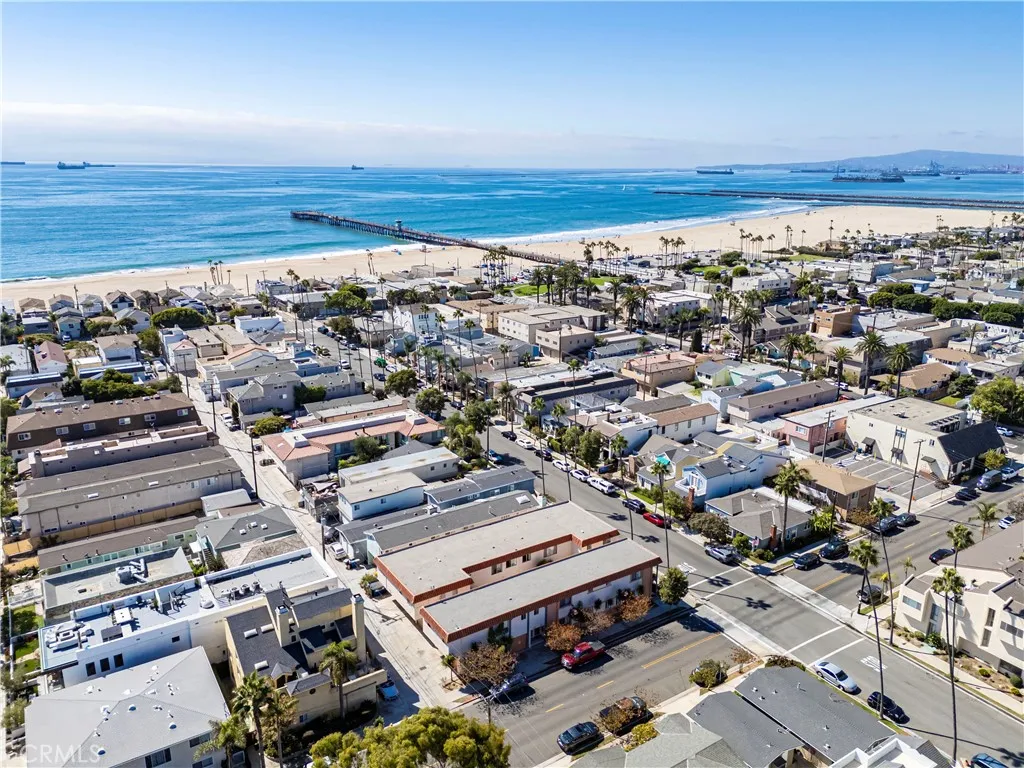 144 11th Unit E, Seal Beach, CA 90740 - Photo 2 of 16, Seal Beach, CA