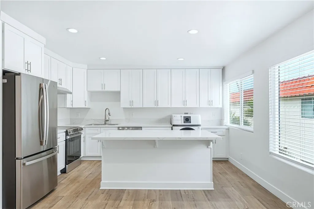 144 11th Unit E, Seal Beach, CA 90740 - Photo 3 of 16, Seal Beach, CA