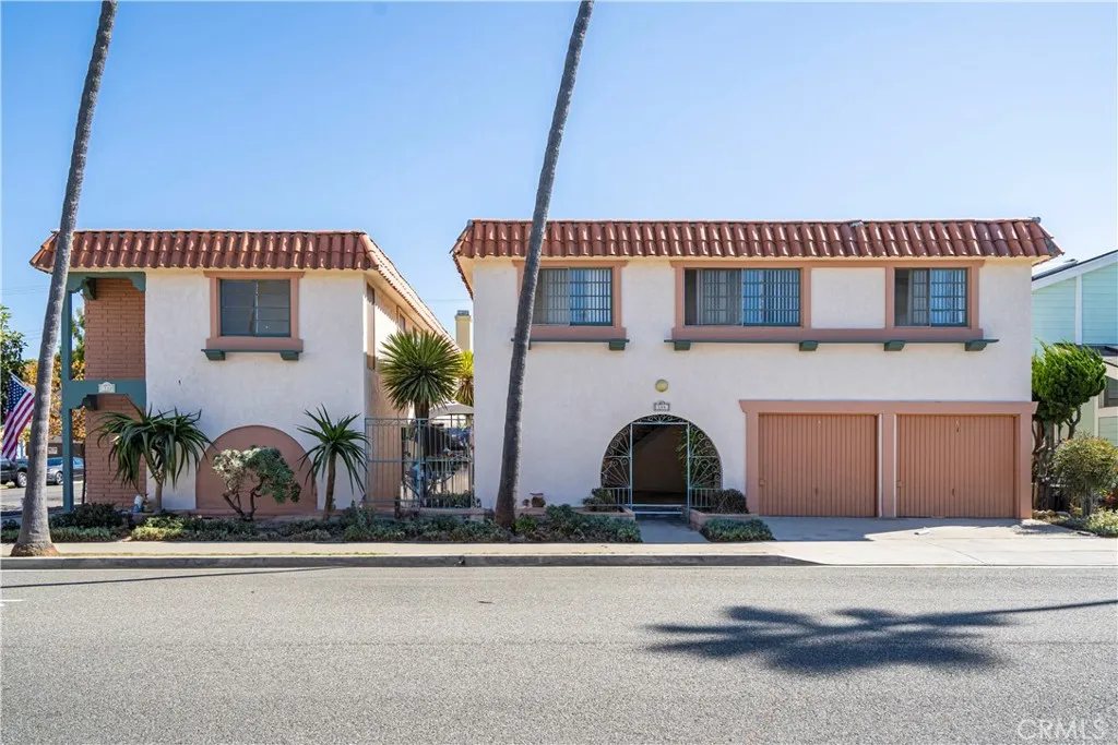 144 11th Unit E, Seal Beach, CA 90740