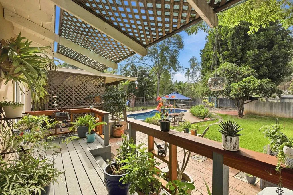 https://cdn.realtyfeed.com/cdn/127/306643611/09f6598e570b5db0621e7434aa0c4c49.webp