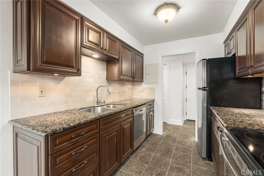 770 W Imperial, El Segundo, CA 90245 - Photo 5 of 25, El Segundo, CA