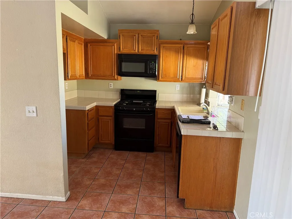22322 Hillshore Court, Wildomar, CA 92595 - Photo 4 of 31, Wildomar, CA