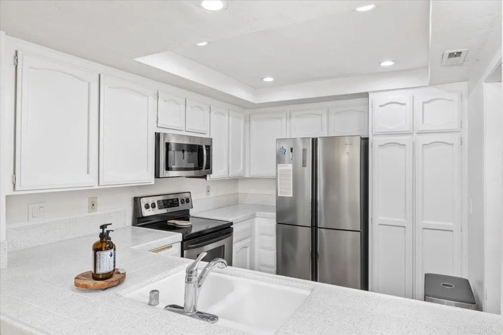 Photo #6: NDP2601441 Listing: Photo #6