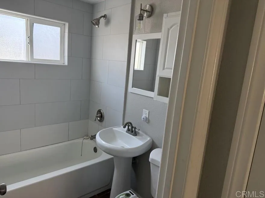 Photo #8: PTP2601183 Listing: Photo #8