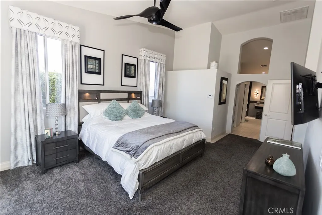 40603 Via Fonda, Palm Desert, CA 92260 - Photo 4 of 17, Palm Desert, CA