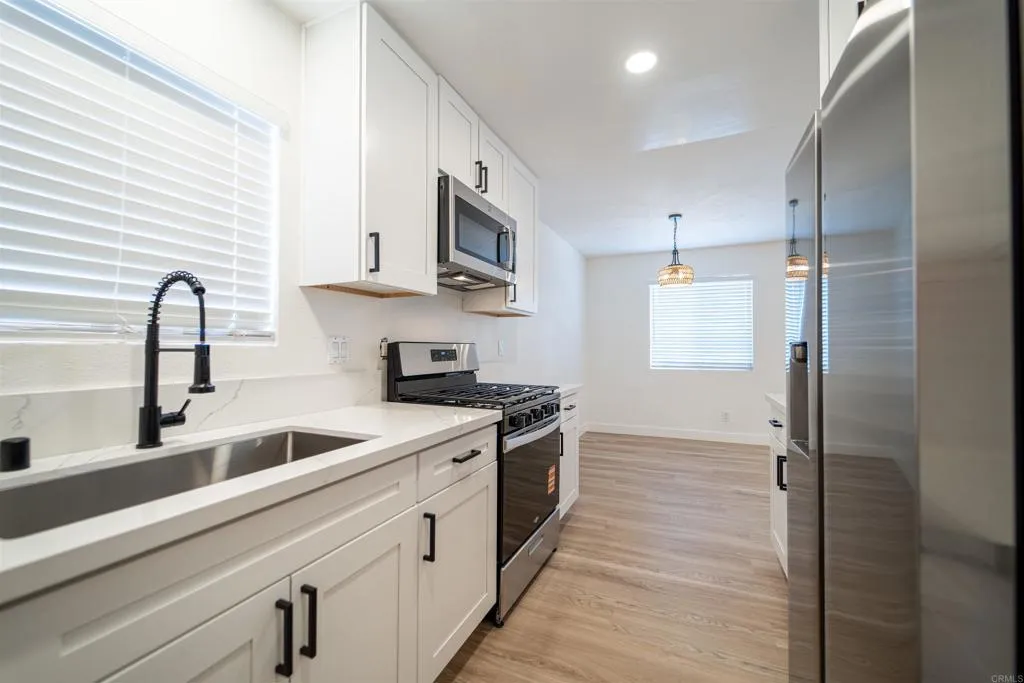 https://cdn.realtyfeed.com/cdn/127/306643834/9aa8d36b1070b24ceaede4e32974125e.webp