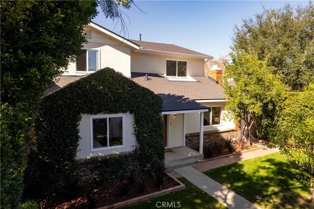 1305 W Riverside, Burbank, CA 91506 - Photo 4 of 55, Burbank, CA