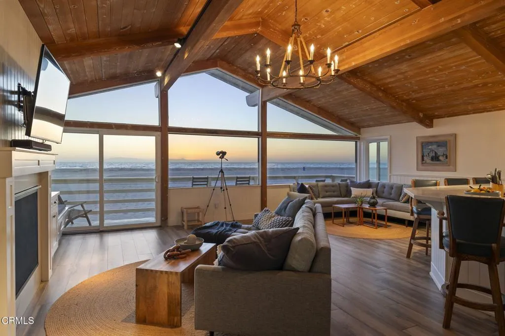 3445 Ocean Drive, Oxnard, CA 93035 - Main photo, Oxnard, CA