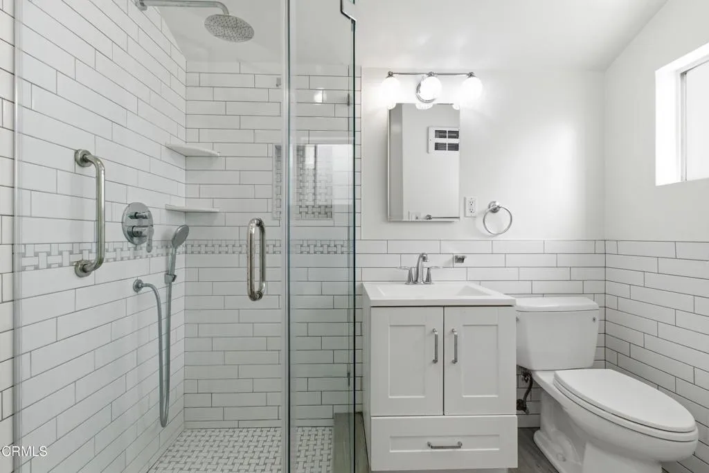 18600 Cantara Street, Los Angeles, CA 91335 - Photo 3 of 17, Los Angeles, CA