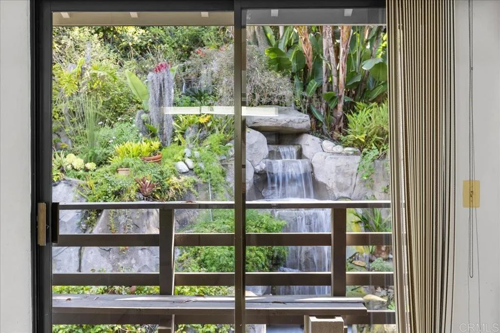 https://cdn.realtyfeed.com/cdn/127/306643952/5ef6676098f36304d583028a140944d8.webp