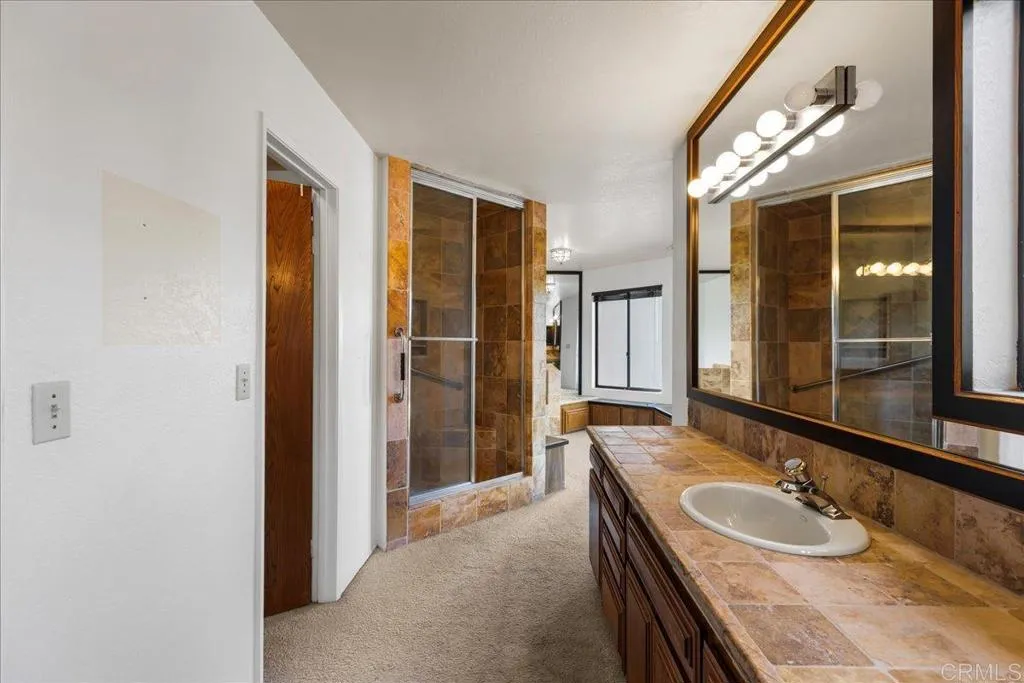 https://cdn.realtyfeed.com/cdn/127/306643952/667b1220079ddccb48353be77a05cd55.webp