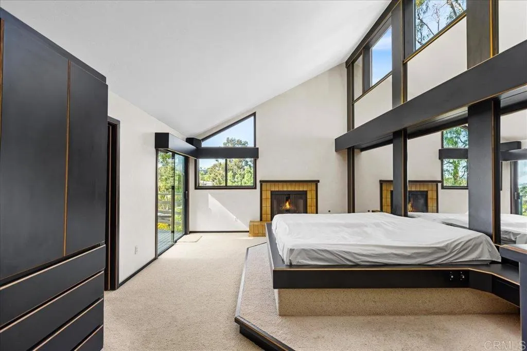 https://cdn.realtyfeed.com/cdn/127/306643952/679eac911f2047785cdb973c015e6834.webp