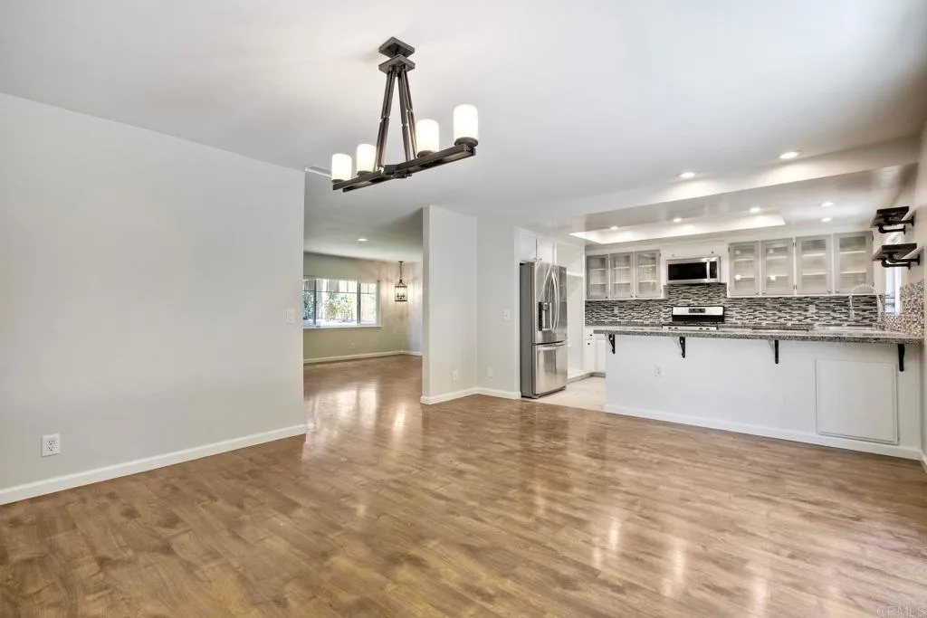 https://cdn.realtyfeed.com/cdn/127/306643997/366642ec8d3a0c3d9f420b1e8b0be84a.webp