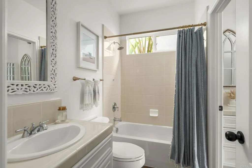 https://cdn.realtyfeed.com/cdn/127/306644009/3653d9a8221178670f126b9206a17187.webp
