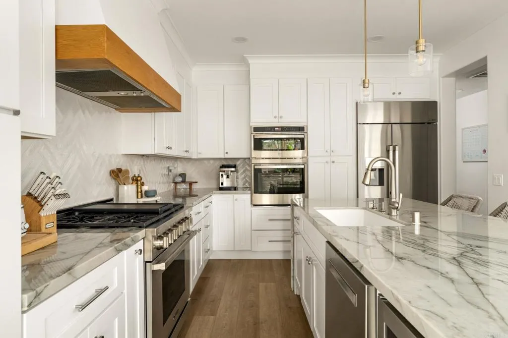 https://cdn.realtyfeed.com/cdn/127/306644009/673144c9d5906cbd3bf5023e995d1917.webp