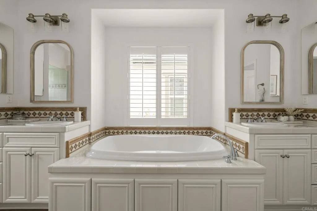 https://cdn.realtyfeed.com/cdn/127/306644009/90dbf43bd4af875232297559dc71d968.webp