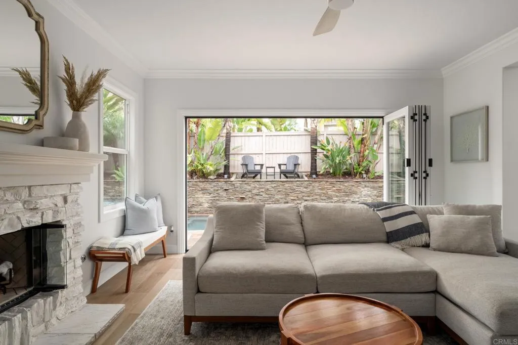 https://cdn.realtyfeed.com/cdn/127/306644009/b7bfbba15002237097381162a73f75be.webp