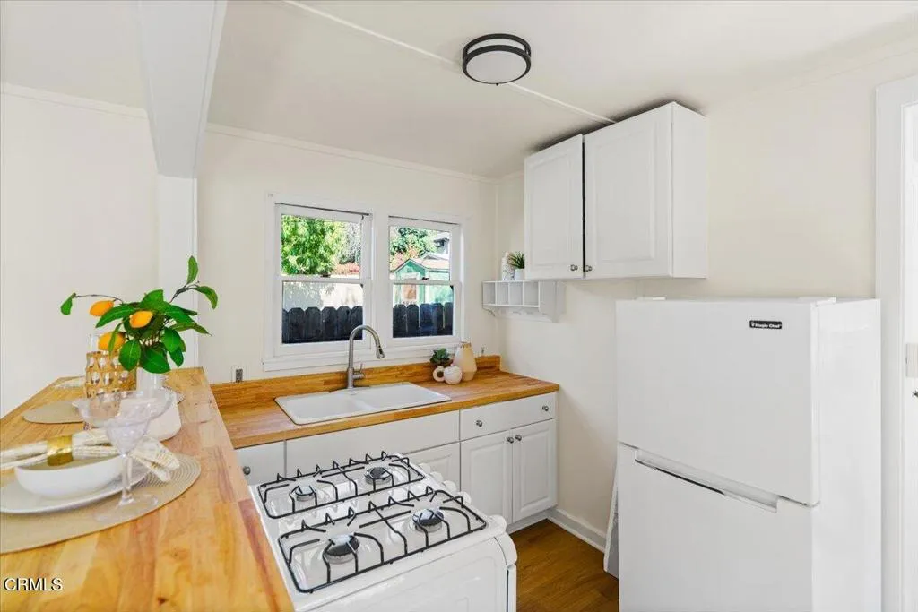 210 N Encinitas Avenue, Monrovia, CA, 91016