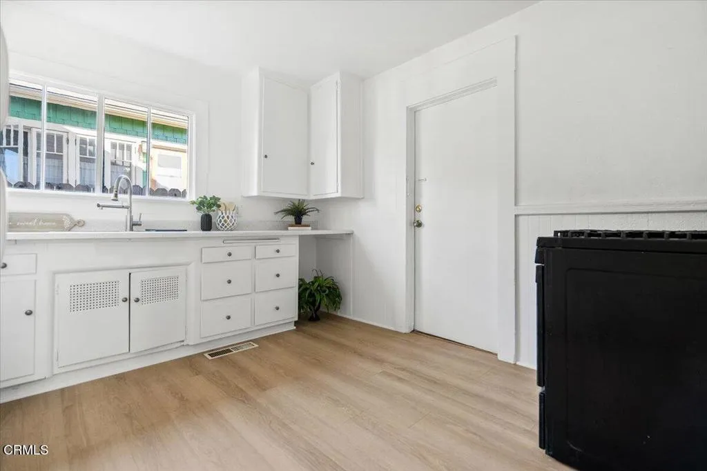 210 N Encinitas Avenue, Monrovia, CA, 91016