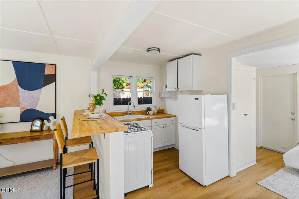 210 N Encinitas Avenue, Monrovia, CA, 91016