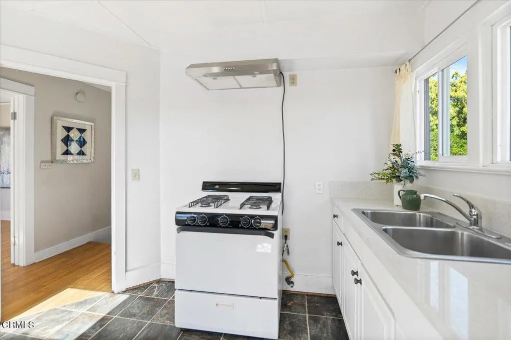 210 N Encinitas Avenue, Monrovia, CA, 91016