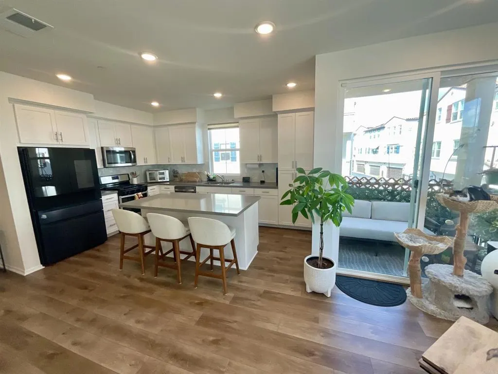 Photo #3: NDP2601462 Listing: Photo #3