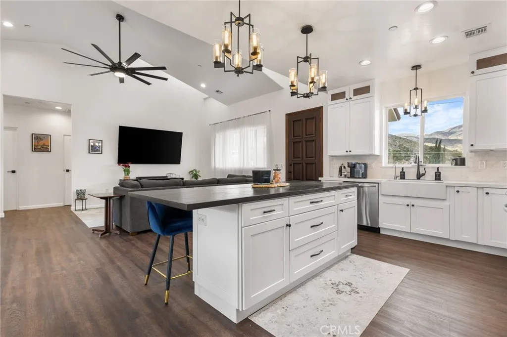 49111 Paradise, Morongo Valley, CA, 92256