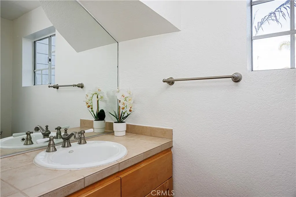 https://cdn.realtyfeed.com/cdn/127/306644191/505843feac6c0ffe24de34e45e14832f.webp