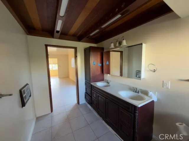 https://cdn.realtyfeed.com/cdn/127/306644202/15411bb13347c537335369274f9c06b8.webp
