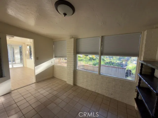 https://cdn.realtyfeed.com/cdn/127/306644202/550237f6bcedee854f332c51c6c5d8a8.webp