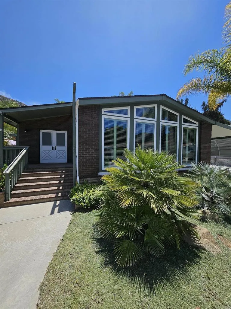 https://cdn.realtyfeed.com/cdn/127/306644206/0e9c4e2a16079a1ef210308b6999a502.webp