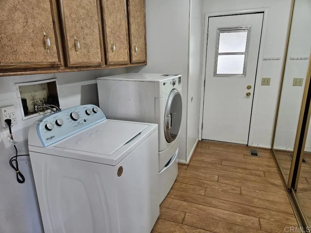 https://cdn.realtyfeed.com/cdn/127/306644206/462c16f92a6a93a2f021c5096ba7e85e.webp