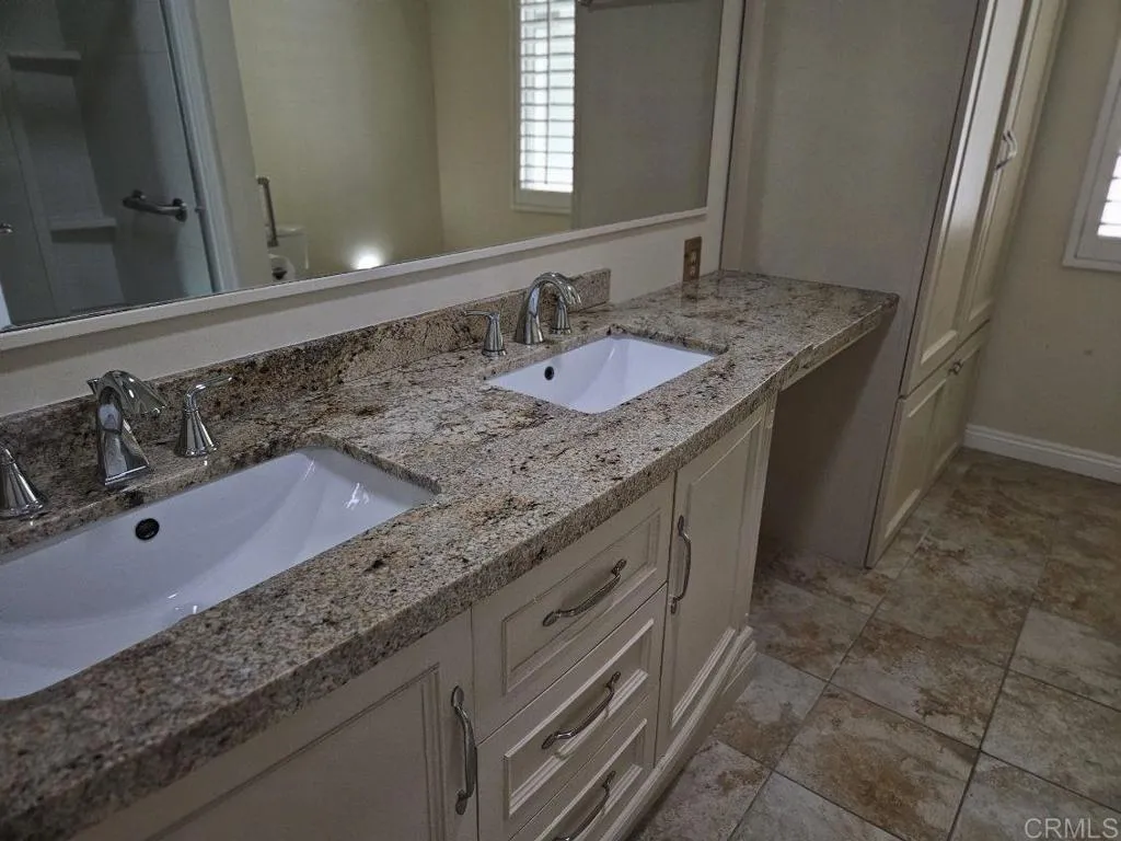 https://cdn.realtyfeed.com/cdn/127/306644206/48f624b5f0cb5cdcdfd5a33fbd6142a3.webp