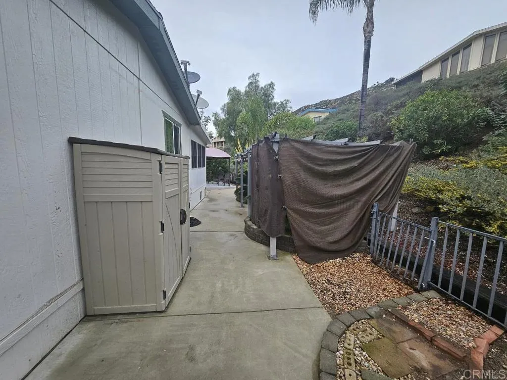 https://cdn.realtyfeed.com/cdn/127/306644206/83da1cea6abd2a331b3de1e5d2a51a7c.webp
