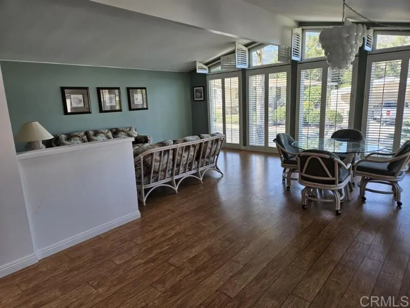 https://cdn.realtyfeed.com/cdn/127/306644206/ee491149e70eb5d7e4847991b140a842.webp