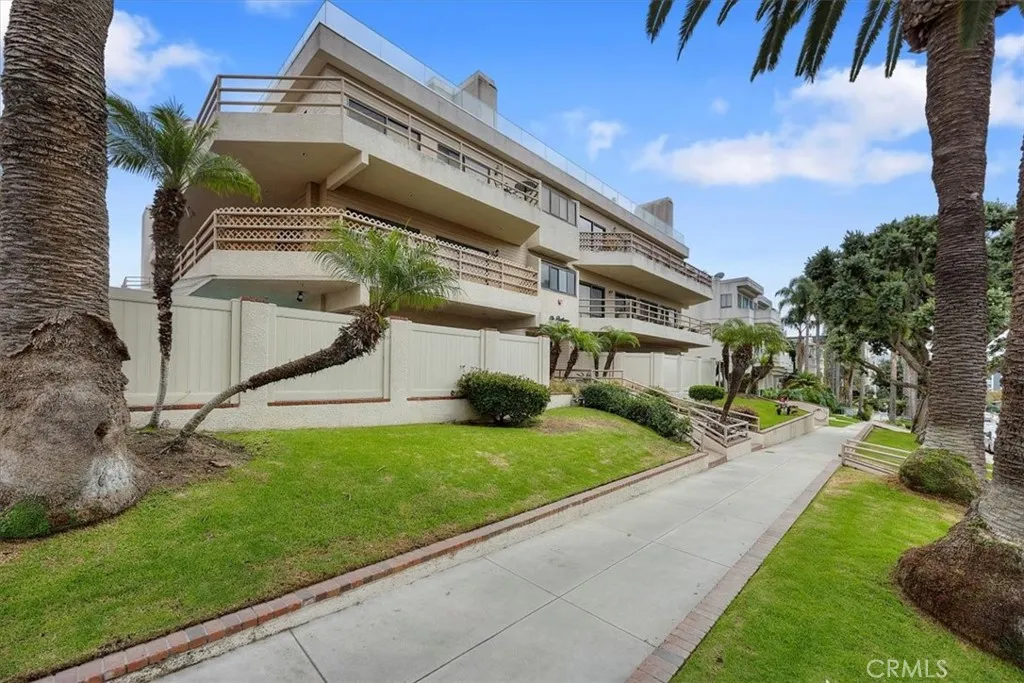 Redondo Beach, CA 90277