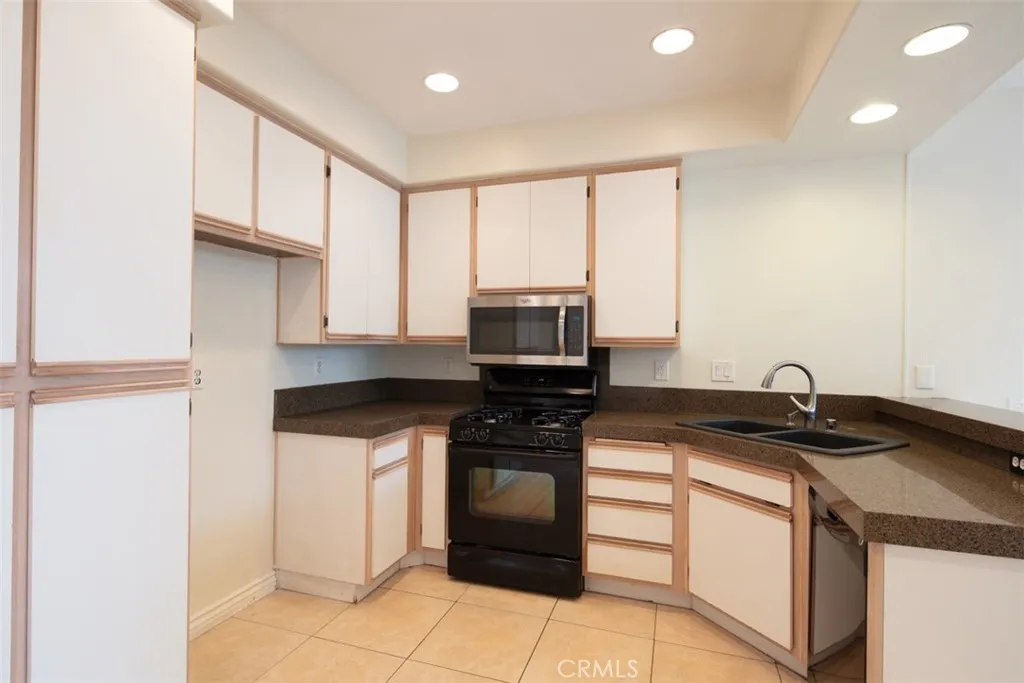 28411 Boulder, Lake Forest, CA 92679 - Photo 5 of 32, Lake Forest, CA