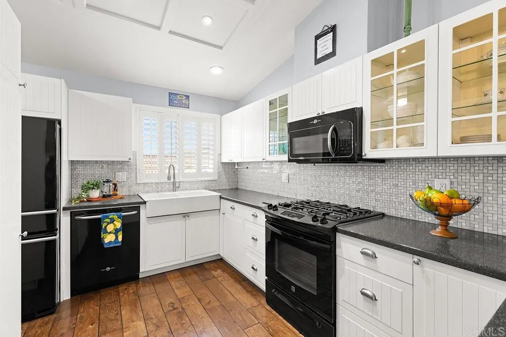 https://cdn.realtyfeed.com/cdn/127/306644274/1253a545c5b9dc76bb0d9c7659a73c92.webp