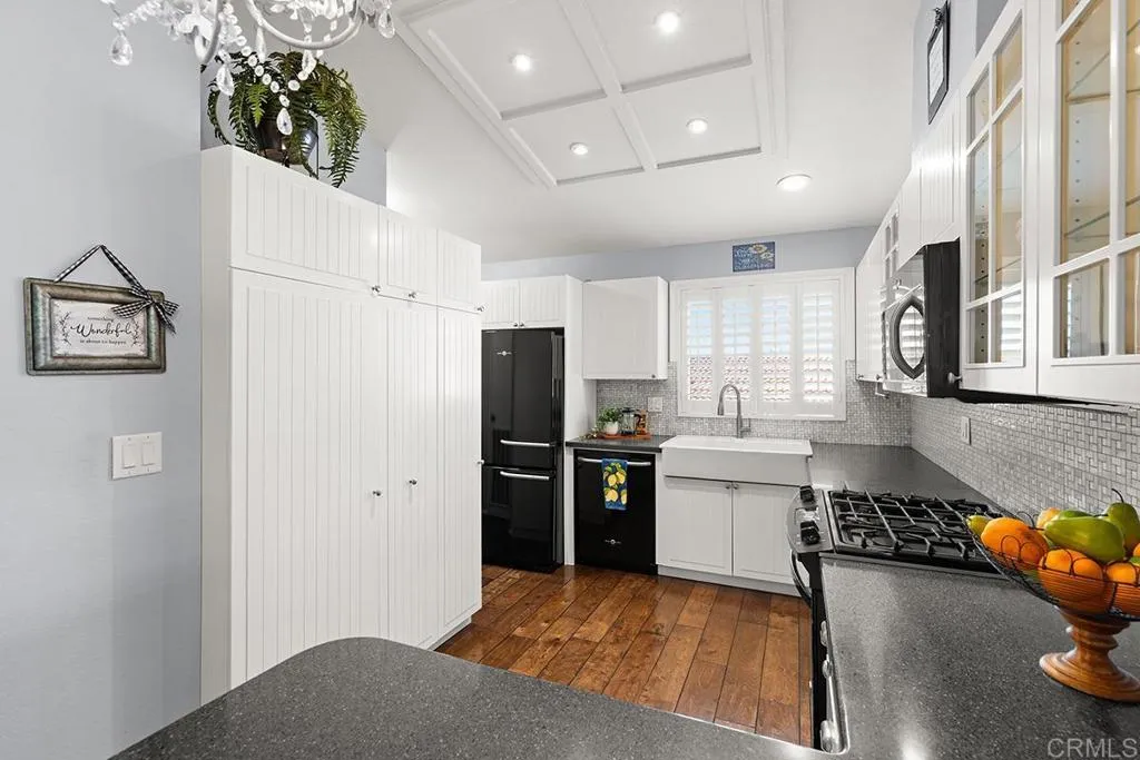 https://cdn.realtyfeed.com/cdn/127/306644274/33f1528bff2fbde2027576ef46f4f804.webp