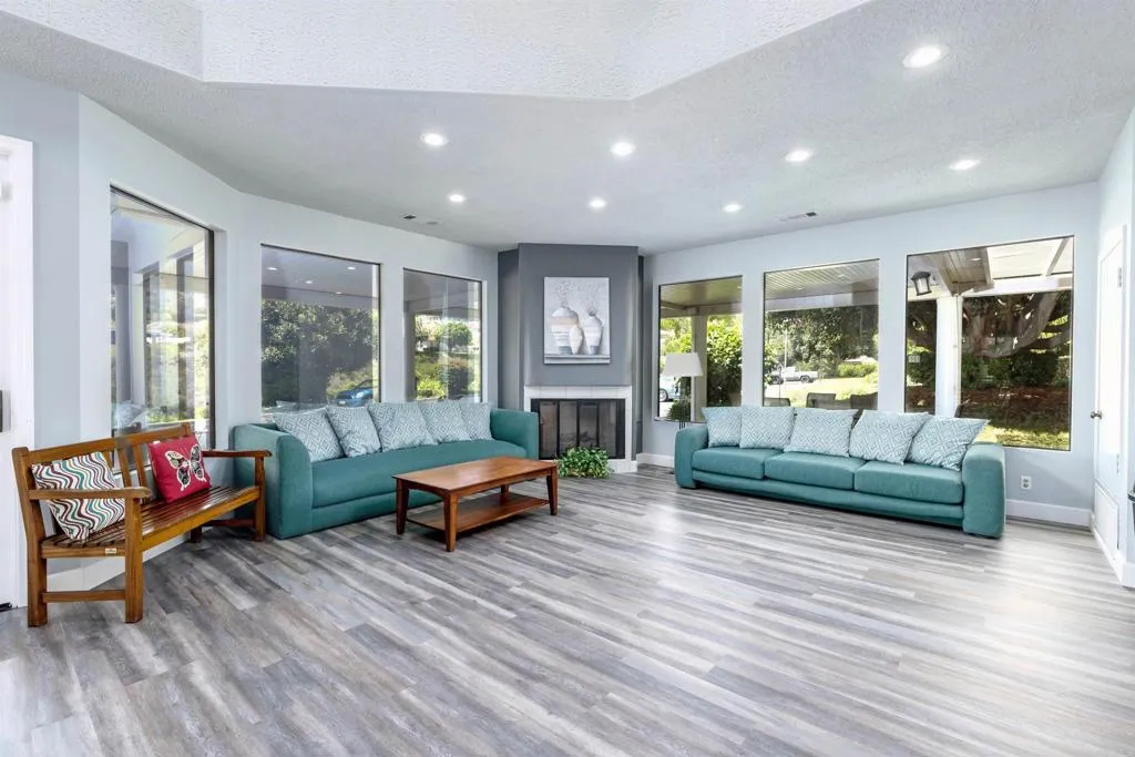 https://cdn.realtyfeed.com/cdn/127/306644274/9b2ec2b1483d14d208aeb11ec8cf756e.webp