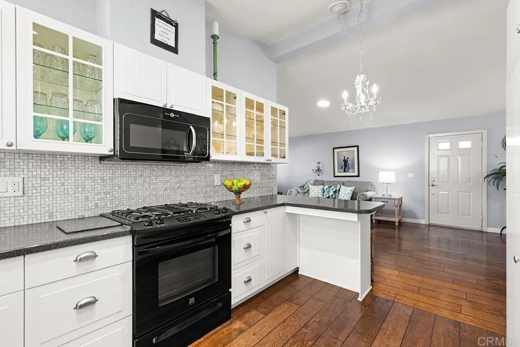 https://cdn.realtyfeed.com/cdn/127/306644274/e10f08f96984861ab01f6a139660b5f6.webp